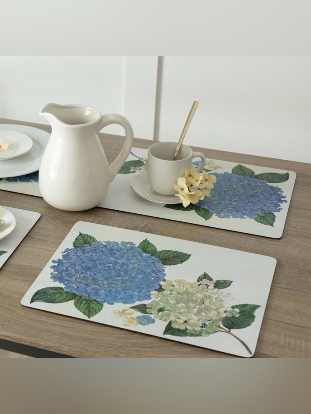 Hydrangea Placemat Set - Blue & Cream Floral - Picture 5 of 10